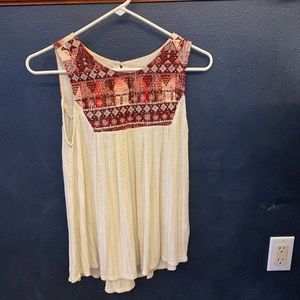 Lucky Brand Size Small Embroidered Cream Flowy Tank Top With Button Closure